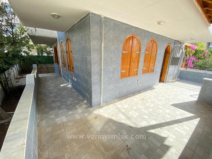4+1 Detached Villa For Sale In Doğanbey With Large Garden And Sea View