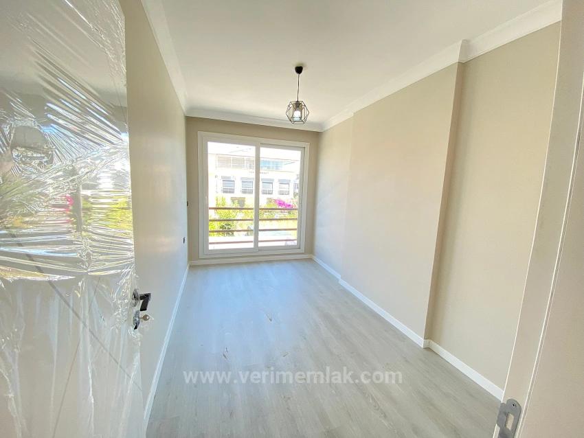 Ultra Luxury 3+1 Villa For Sale With A Large Garden In Doğanbey