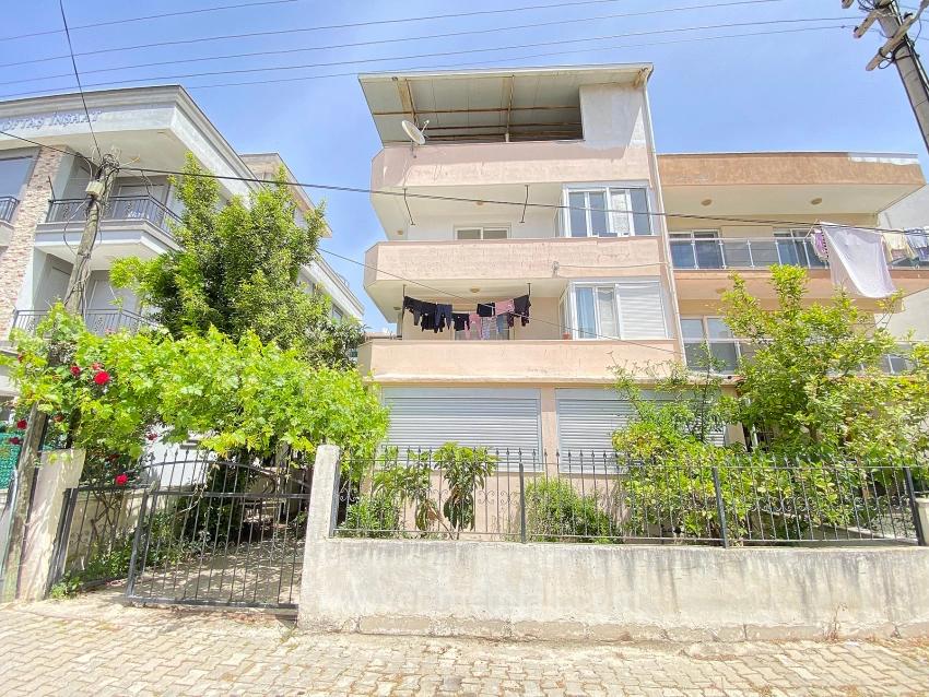 Living In The Heart Of Seferihisar: 2+1 Apartment For Rent, 100M From Shopping Centers, 300M From The Sea.