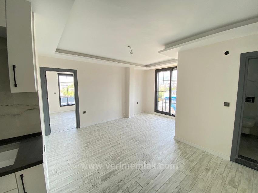 Luxury 1+1 Apartment For Sale In Seferihisar Payamlı, 100M From The Sea!