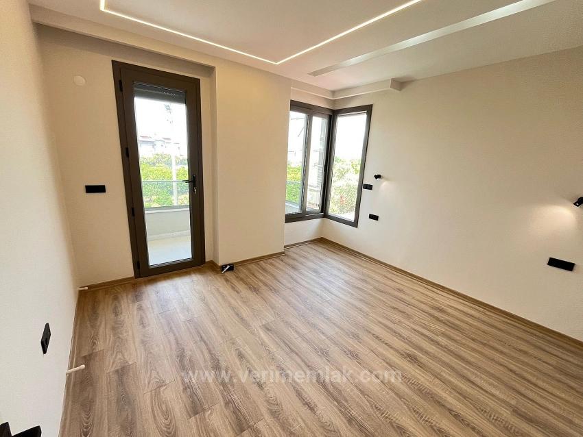 3+1 Villa With Garden, Nature And Sea View, 300 Meters From The Sea In Gümüldür