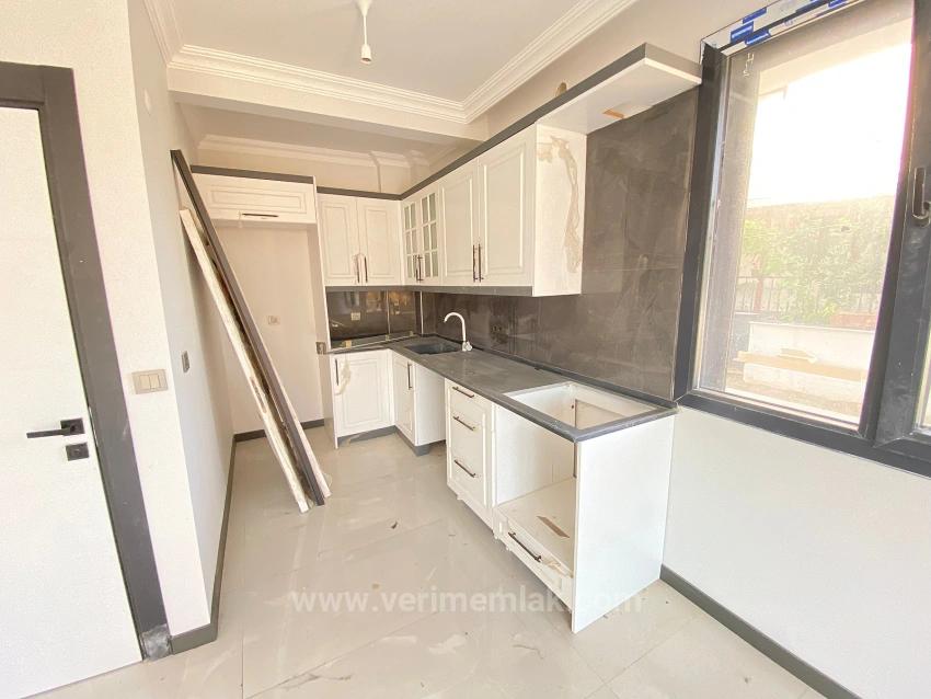 Enjoy The Terrace And Sea Breeze In Payamlı, Seferihisar: 3+1 Corner Villa For Sale, Requires No Additional Costs.