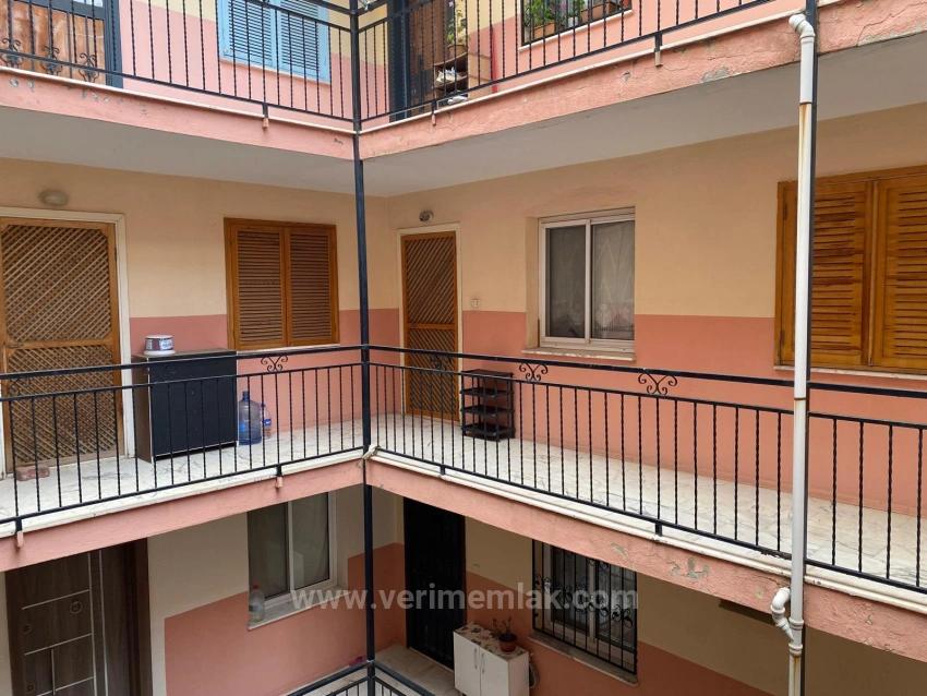 Spacious 2+1 Mid-Floor Apartment For Sale In Seferihisar Mersin Area, 250M From The Sea, No Additional Costs!