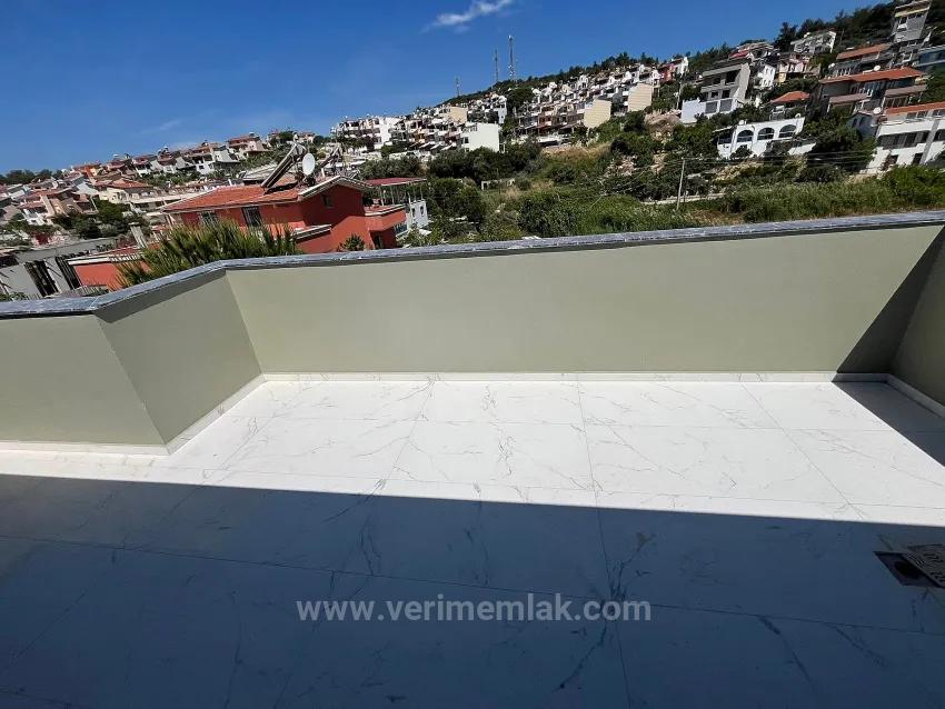Luxury 3+1 Detached Villa With Spacious Garden, 400M From The Sea In Menderes Gümüldür