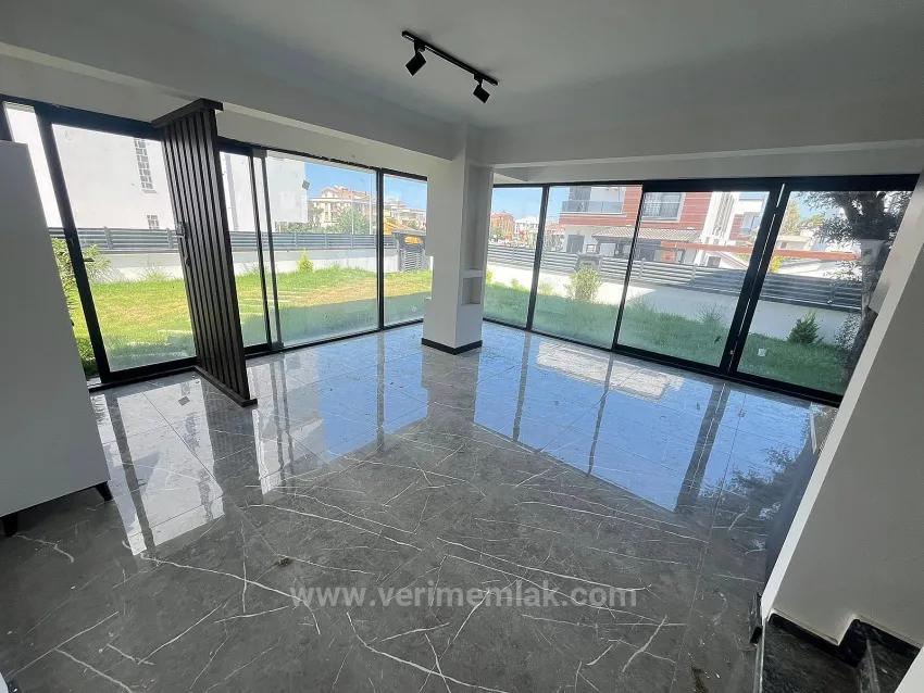 Luxury 3+1 Villa With Garden, Camera System Ready, 300M From The Sea In Özdere