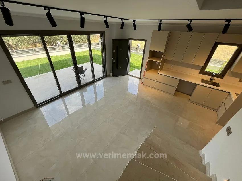 İzmir/Menderes/Gümüldür'de Sea 300M Wide Garden 4+1 Luxury Villa