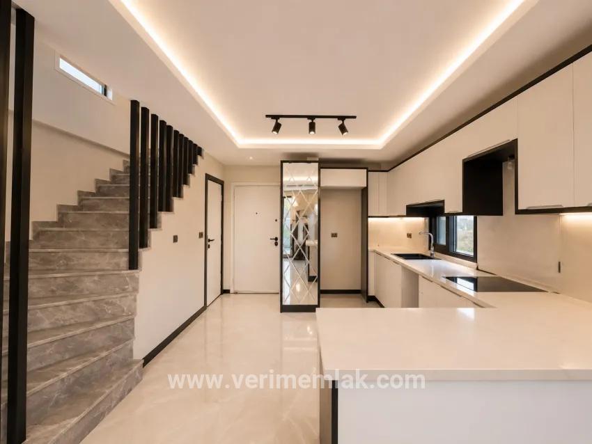 3+1 Bedroom Villa For sale in Atatürk Nbh. Seferihisar Doğanbey - 190 m²