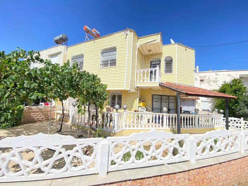 Seferihisar Port area on the sea side with a 50m garden for sale 3+1 Villa by the sea!