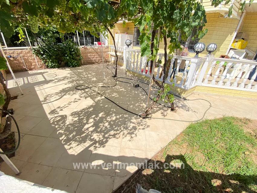 Seferihisar Port area on the sea side with a 50m garden for sale 3+1 Villa by the sea!