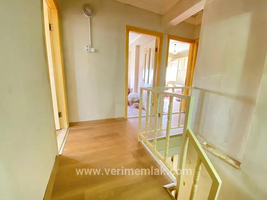 Seferihisar Port area on the sea side with a 50m garden for sale 3+1 Villa by the sea!