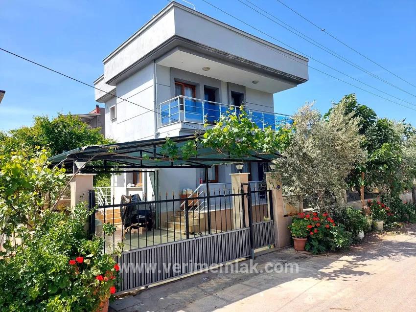 3+1 Bedroom Villa For sale in Cumhuriyet Nbh. Seferihisar Doğanbey - 150 m²