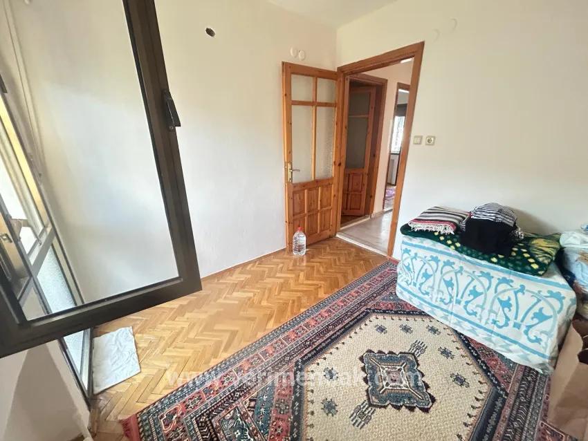 In Gümüldür, a 4+1 villa for sale with a large garden within a 100m site from the sea