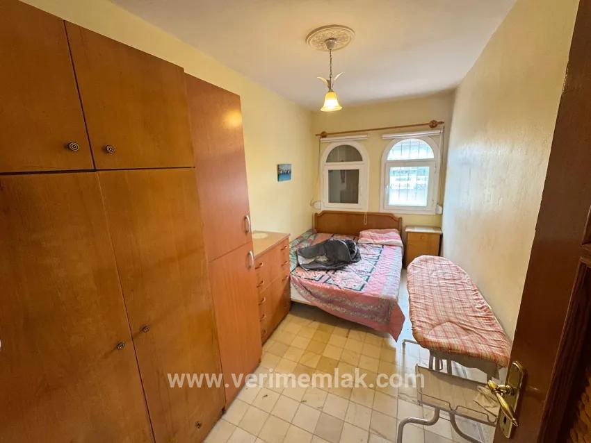 In Seferihisar Cumhuriyet Neighbourhood, 750m to the sea, a pool and fruit garden having 4+1 villa for sale