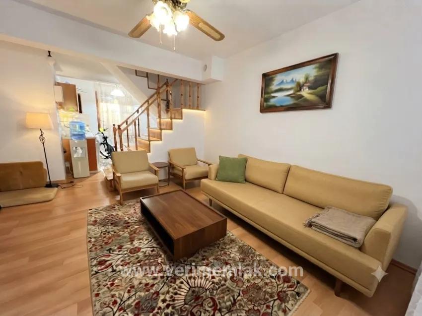 At Özderede 2 minutes from the sea, spacious garden, airy for sale 3+1 villa