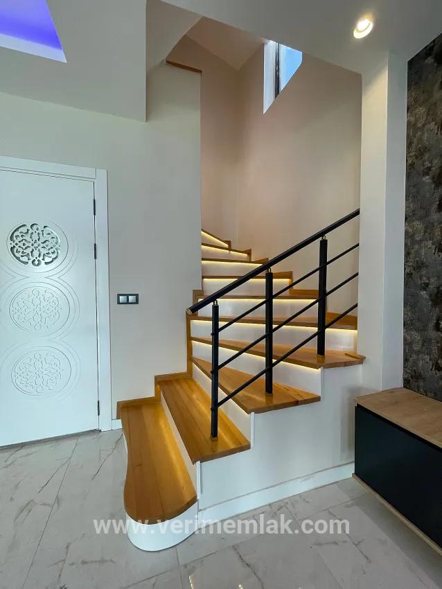 3+1 Bedroom Villa For sale in Bengiler Nbh. Seferihisar Ürkmez - 300 m²