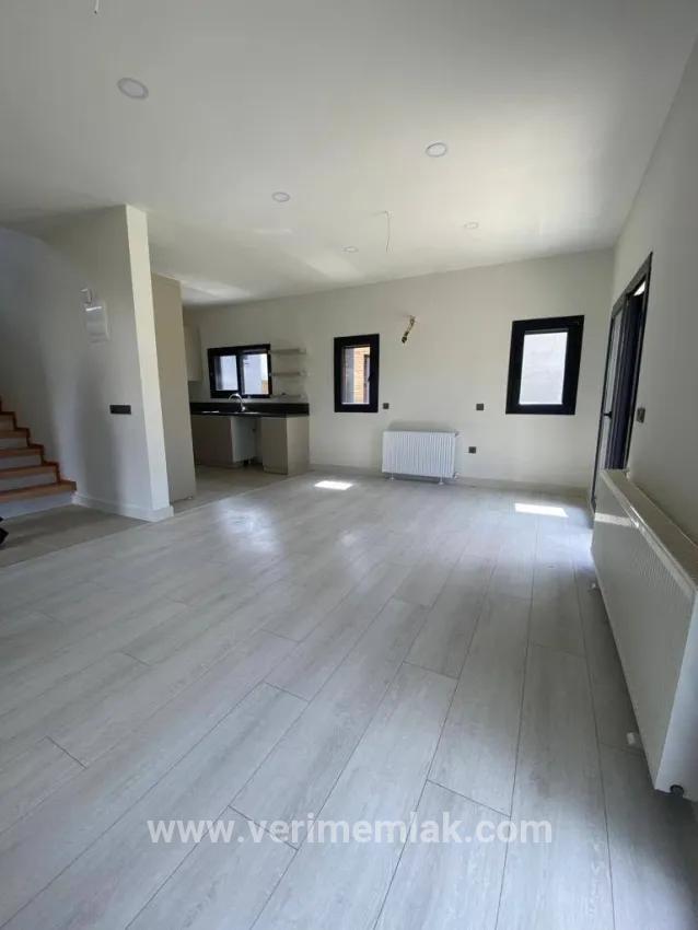 3+1 Bedroom Villa For sale in Cumhuriyet Nbh. Seferihisar Doğanbey - 288 m²