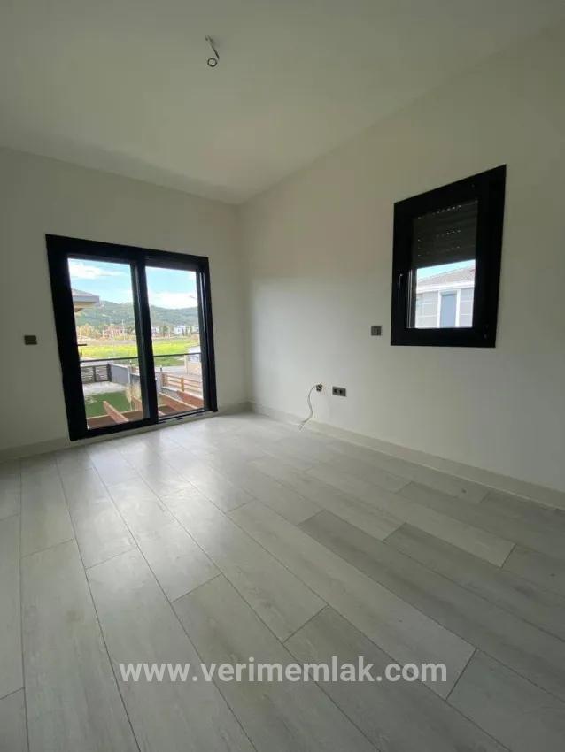 3+1 Bedroom Villa For sale in Cumhuriyet Nbh. Seferihisar Doğanbey - 288 m²