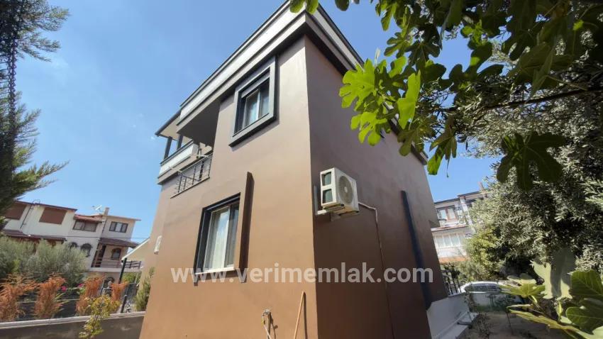 3+1 Bedroom Villa For sale in Cumhuriyet Nbh. Seferihisar Doğanbey - 160 m²