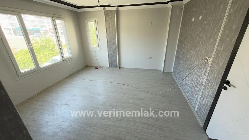 4+2 Bedroom Apartment For sale in Çukuraltı Nbh. Menderes Özdere - 200 m²