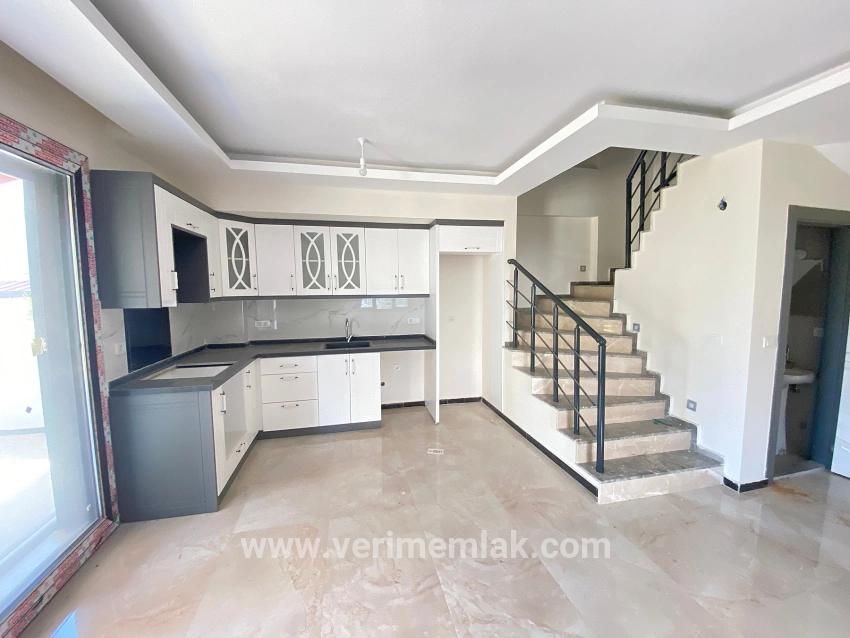 3+1 Bedroom Villa For sale in Payamlı Nbh. Seferihisar Doğanbey - 150 m²