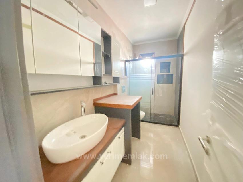 3+1 Villa With Garden For Sale In Doğanbey, Near The Sea