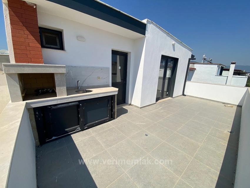 3+1 Villa With Garden For Sale In Doğanbey, Near The Sea
