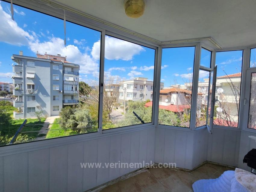 3+1 Apartment For Sale In Ürkmez, Near The Sea, Elevator, In The Center Of The Market