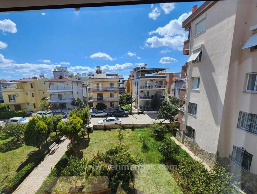 3+1 Apartment For Sale In Ürkmez, Near The Sea, Elevator, In The Center Of The Market