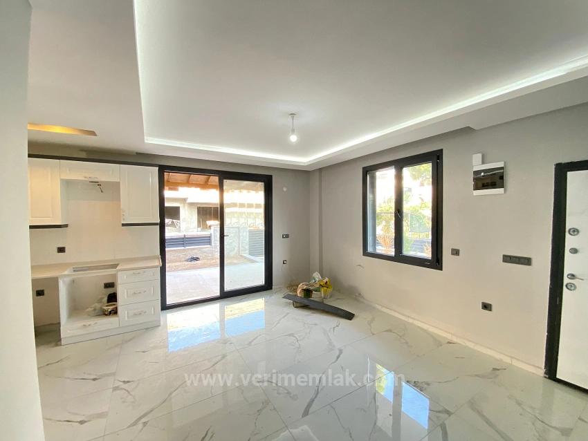 4+1 Villa For Sale With Detached Garden, Very Close To The Sea In Doğanbey