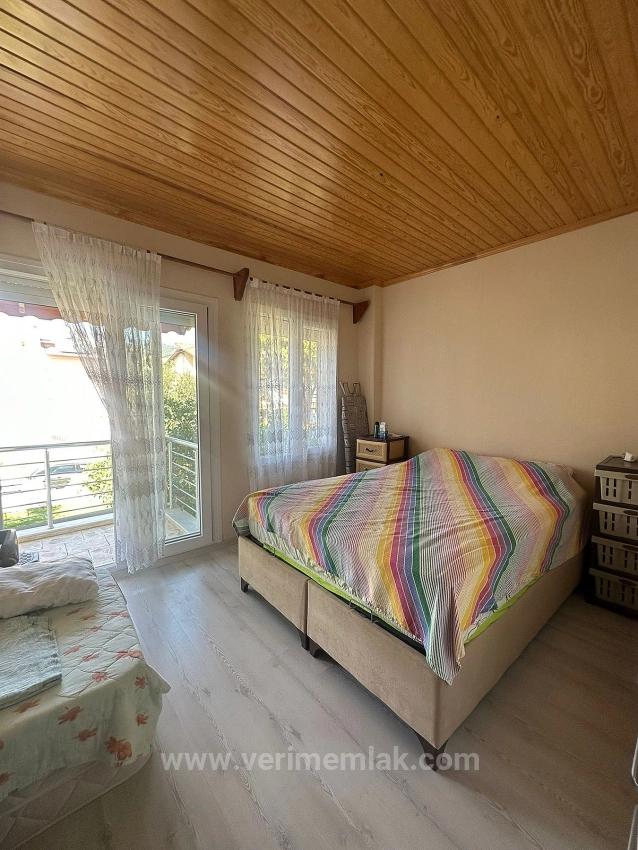 Villa With A Large Garden, Located On The Beach In Özdere
