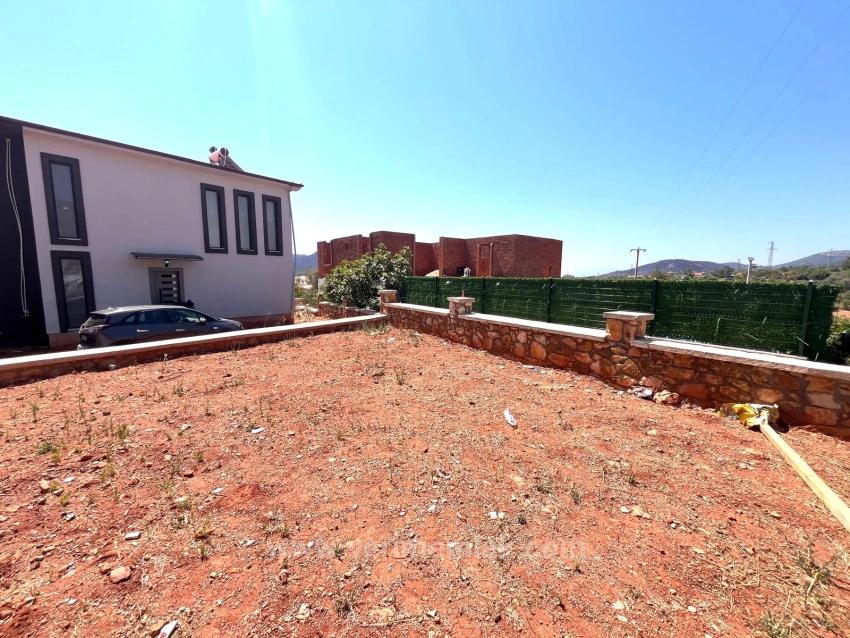 2+1 Summer House For Sale In Doğanbey, Separate Living Room And Kitchen With Underfloor Heating