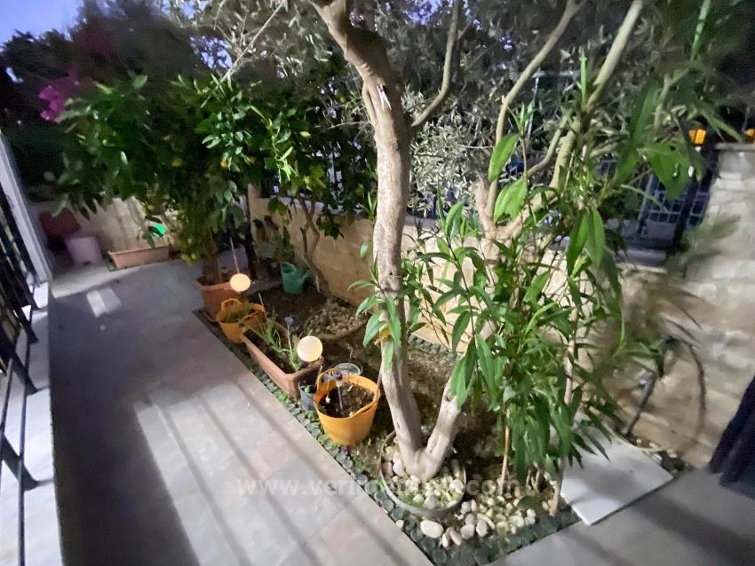 Ürkmez Seaside Middle Floor 2+1 Furnished Annual Rental Flat