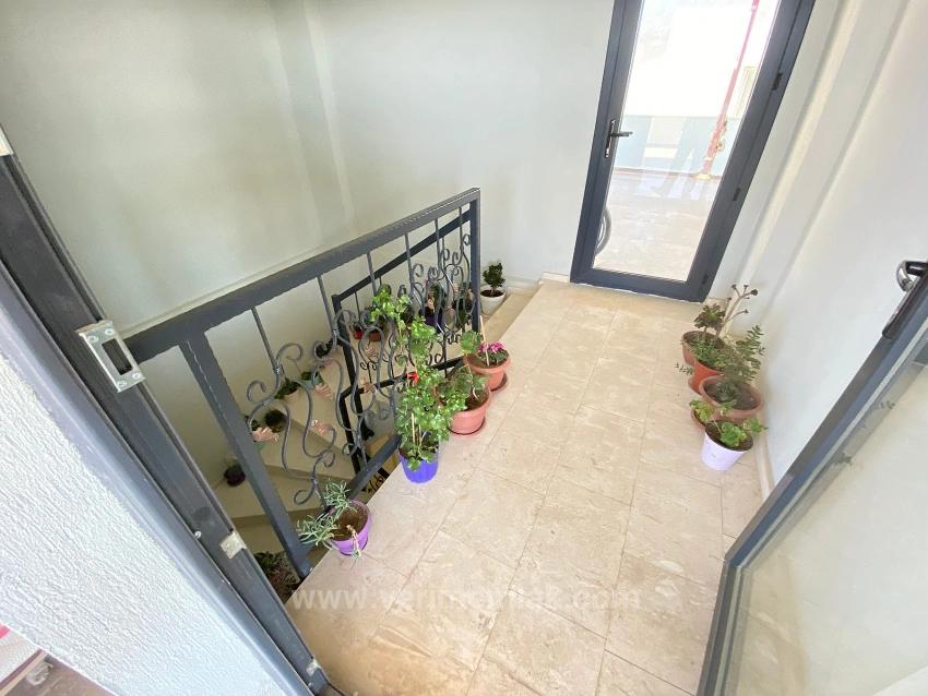 2+1 Duplex Apartment For Sale In Seferihisar Ürkmez, Close To The Sea