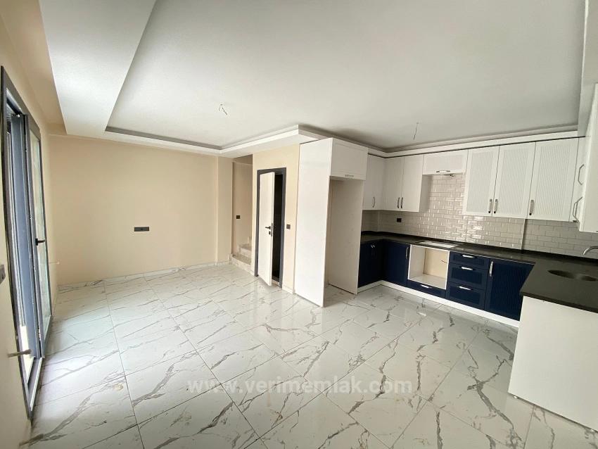 Detached 2+1 Villa For Sale In Seferihisar Payamlı