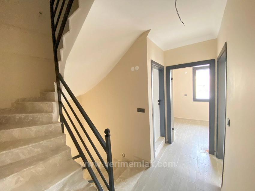 Detached 2+1 Villa For Sale In Seferihisar Payamlı