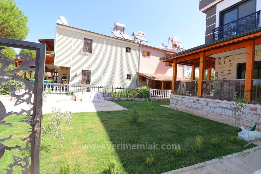 3+1 Villa For Sale By The Sea In Seferihisar Ürkmez