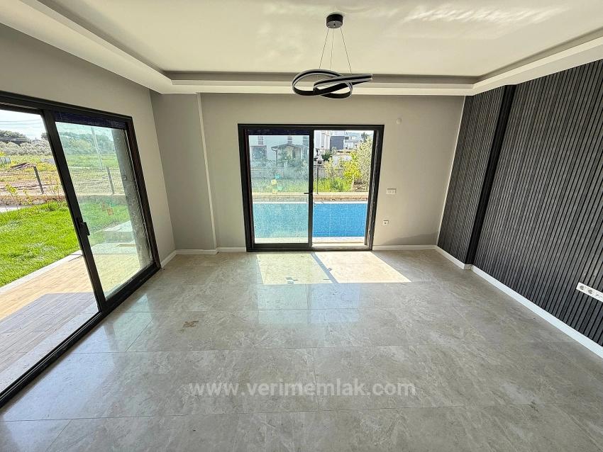 3+1 Villa With Single Detached Pool For Sale In Doğanbey