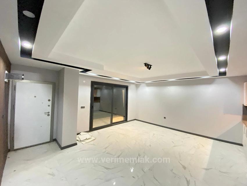 3+1 Villa For Sale With Underfloor Heating In Ürkmez, Close To The Sea