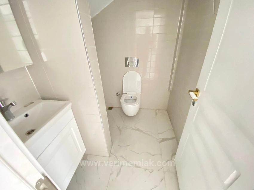 3+1 Villa For Sale With Underfloor Heating In Ürkmez, Close To The Sea