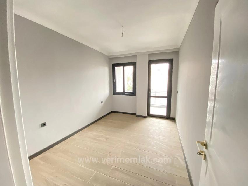 3+1 Villa For Sale With Underfloor Heating In Ürkmez, Close To The Sea