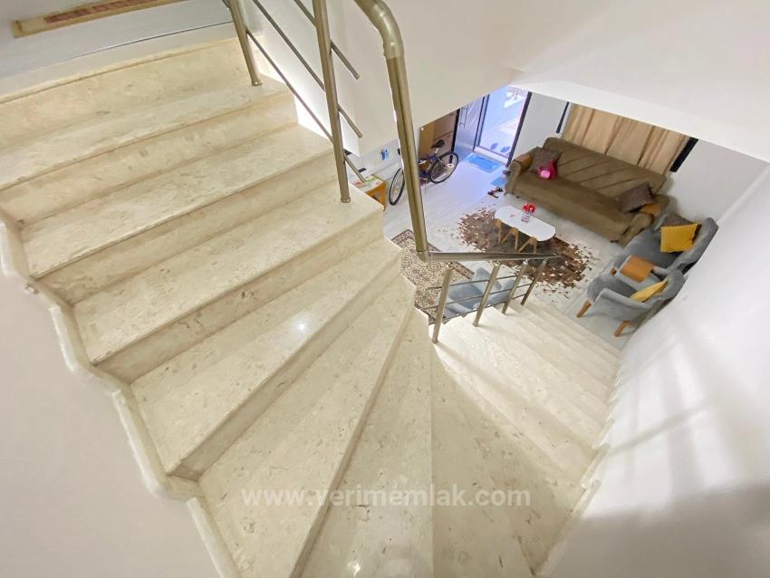 Urgent Price Dropped For Sale 3+1 Villa In Ürkmez, 250M From The Sea