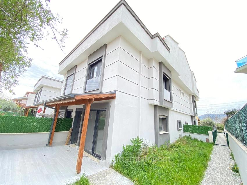 3+1 Villa Opportunity In Özdere, 400 Meters From The Sea, Very Close To The Market And Center