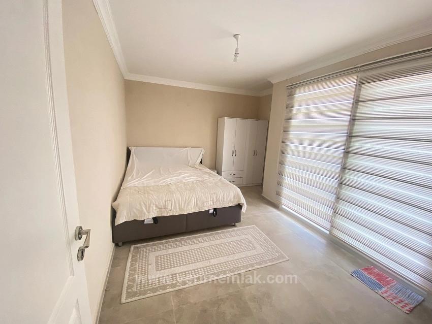 7+3 Apartments For Sale In A Complete Building 100M From The Sea In Ürkmez