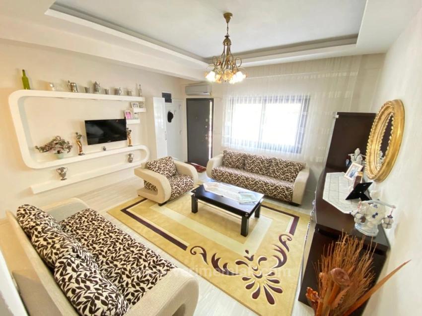 4+1 Villa For Sale In Ürkmez, 250M2 With Separate Living Room And Kitchen By The Sea