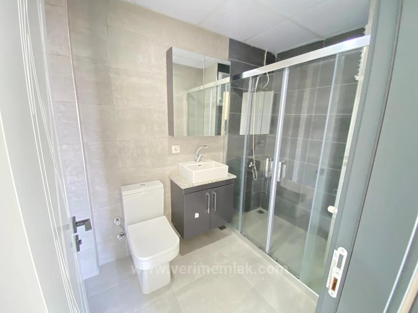 2+1 Sea View Apartment With Elevator For Sale In Gumuldur