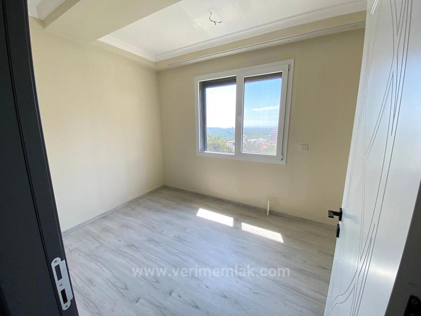 2+1 Sea View Apartment With Elevator For Sale In Gumuldur