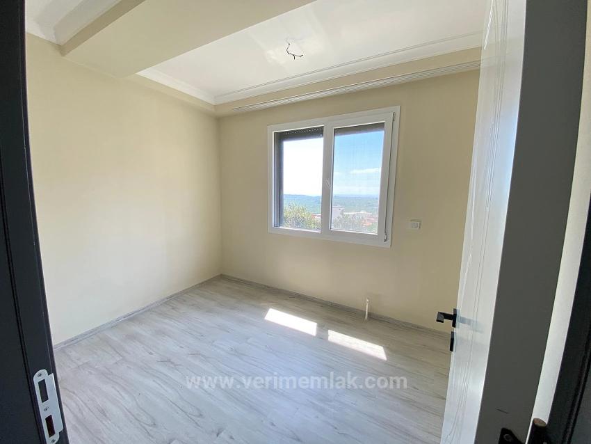 2+1 Sea View Apartment With Elevator For Sale In Gumuldur