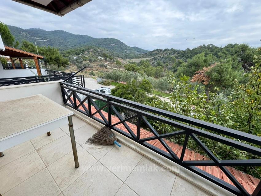 3+1 Villa For Sale With Garden And No Expenses In Özdere