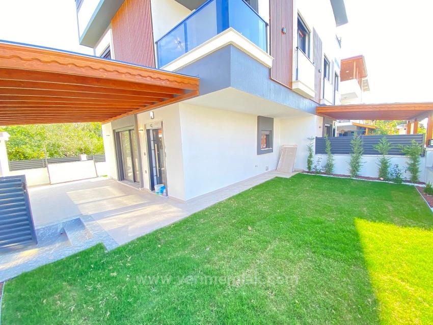 Luxury 3+1 Villa For Sale In Özdere With Parking, 50M To The Sea And Full View