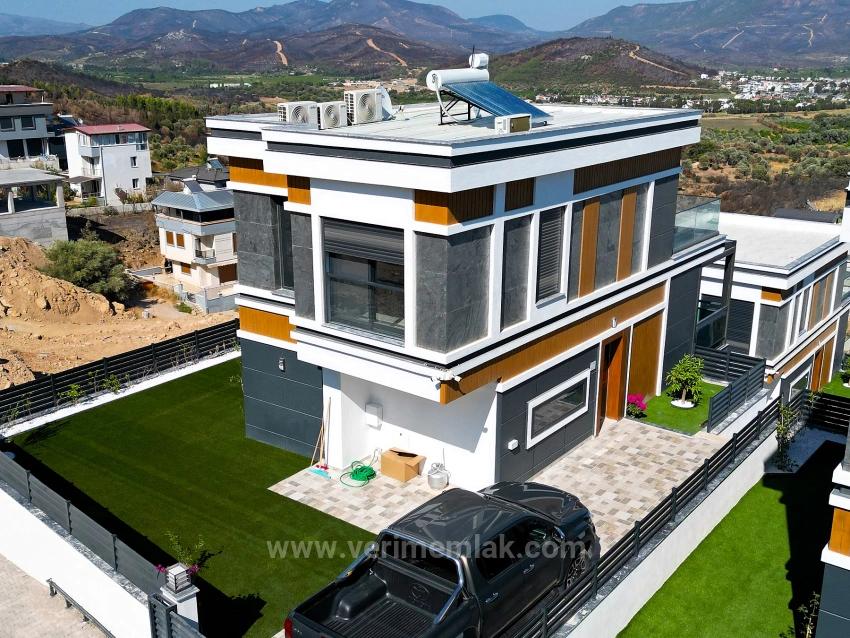 Ultra Luxury 3+1 Unique Triplex Mansion With Full Sea View In Doğanbey